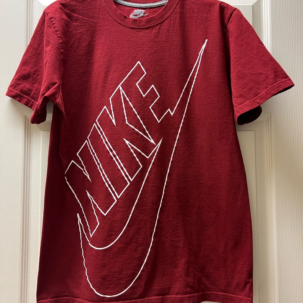 Men’s Nike t shirt - great condition